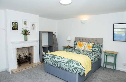 Large 1 Bed Apartment In Southsea Portsmouth - Sleeps 4 & Free Parking - Foto 5