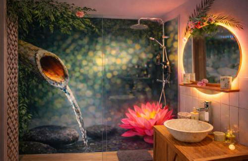 Jungle Spa - Cocon tropical et dépaysant avec balnéo en plein coeur de Pézenas ! - Foto 6