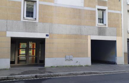 "Monplaisir", parking, canapé-lit neuf confortable, idéal voyages d'affaires et tourisme, proximité commerces, gare, Université Lyon 3 , Tram T2, T4 et C25 - Photo 30