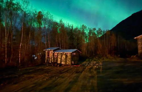 Tiny Home at Bear Mountain -Only 25 Min from Anchorage, Great Central location-Cute & Comfortable - Foto 3