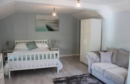 The Little Acorn - Photo 4