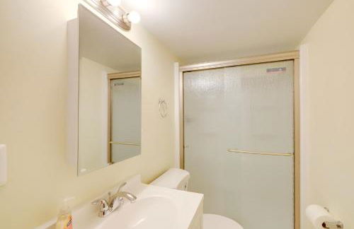 1 Mi to Metro DC Area Apt with Fenced Yard! - Foto 10