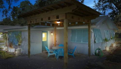 Beautiful Beach House 2 Minute Walk to Sandy Beaches Quiet Area - Foto 2