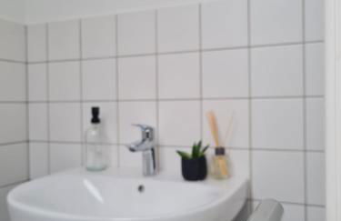 Penthouse in Villa am Wasser + Parken + WLAN + Netflix +Kamin - Foto 17