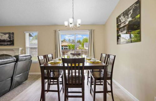 Remodeled, Charming Retreat on the City's Doorstep - Foto 23