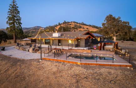 4000 SF, 20 Acre Gated Luxe Estate, Game Room, Pano View, Pool, Spa - Foto 20