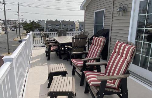 Roof-Top Deck With Ocean & Bay Views Single Family Beach Badges Private Yard Ping Pong And Pool Table Wifi 1 Block From Ocean 15 Blocks To Bay - Foto 14