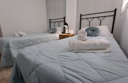 Apartamentos Maria Cristina con parking privado gratis - Foto 16
