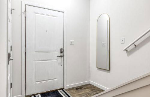 Spacious 2 bedroom/2.5 bathroom Townhome - Foto 43