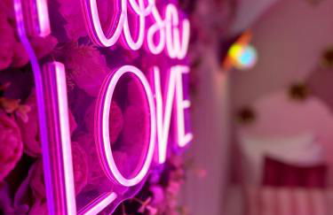 LOVE Room - Balnéo - Ciel Etoilé - Free Wifi - Netflix - Hyper Centre - Foto 15