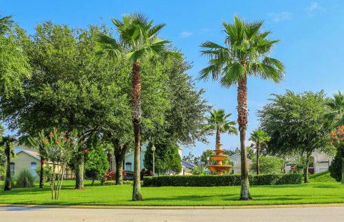 Ultimate Family Escape Near Disney - Sparkling Pool, Hot Tub & Epic Private Movie Room - Foto 16