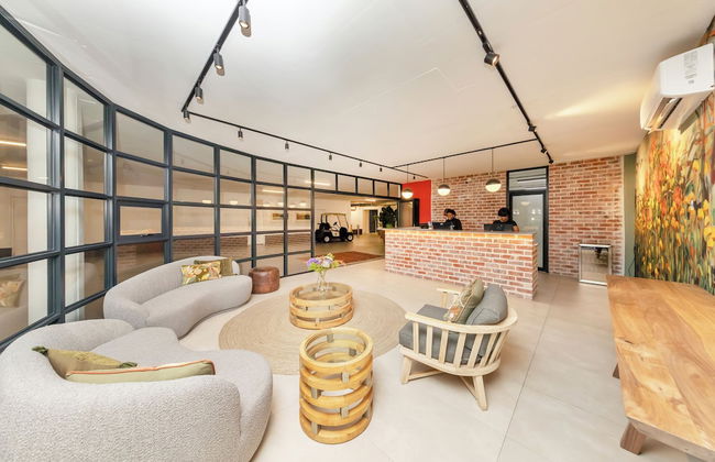 Lawhill Luxury Apartments - Photo 2