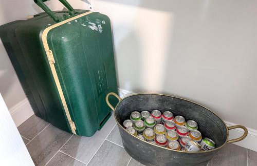 Jax 5BR Family Paradise -Hot Tub-Game Room-Patio- - Photo 20