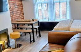 Urban Chic- Stylish Flat in the Heart of St Albans - Photo 18