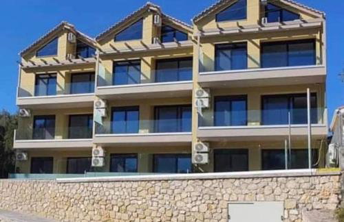 Melivia Luxury Suite - Photo 16