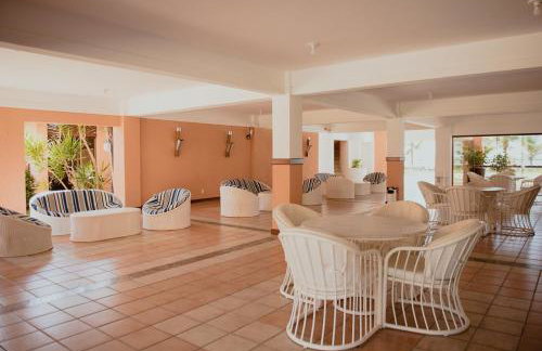 Flat Guarajuba Beira da Praia pé na areia - Foto 26