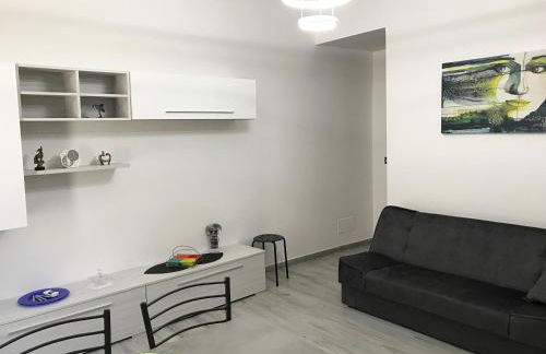 Nel borgo di Capri Leone - Foto 6