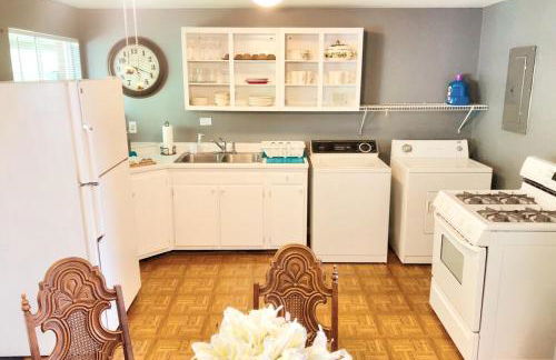 3BR Home, Pet-Friendly, Fenced Yard Near I-70, I-75, Hospitals, Wright-Patt AFB - Foto 30