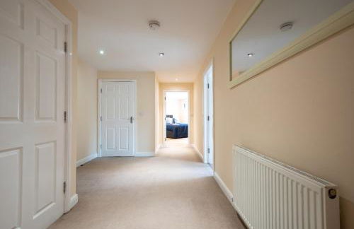 Apartment 9 - Photo 28