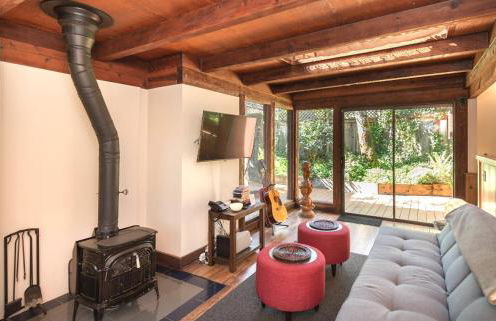 Tree Fort! Redwoods! Hot Tub!! Fire Table!! Google Smart Home!! Fast WiFi!! Dog Friendly! - Foto 7