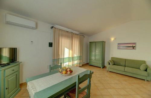 Residence con piscina a Badesi, appartamenti con WIFI e A.C - Photo 17