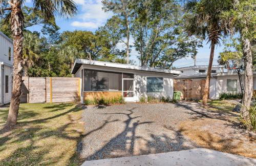 The Peaceful Puffin - New Modern 5 min to Town - Foto 23