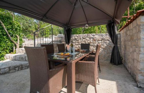 Amazing Home In Vrgorac With Wifi - Photo 21