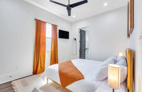 Mid-City Stay w Balcony Jazz Fest Ready - Foto 19