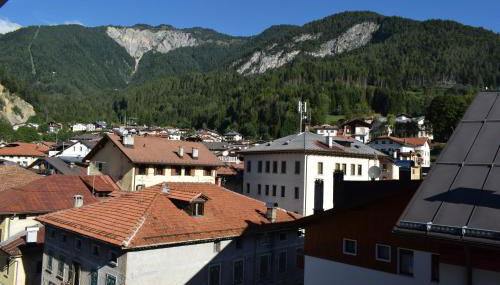 Lozzo di Cadore - Dolomiti - Piazza IV novembre - Foto 5