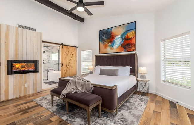 Sunburst Estate Htd Pool Putt Grn Sleeps 14 - Foto 4