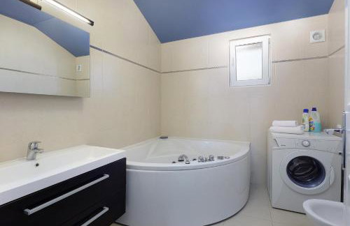 Moro Vrbnik - Foto 49