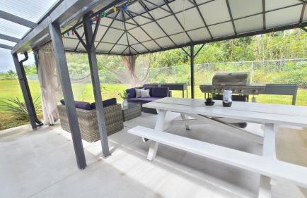 Air Conditioned! Paradise Park Brand new 2-bedroom Suite - Foto 11