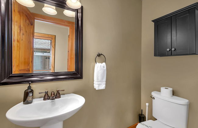 Bass Lake Beauty! 4 BDR Sleeps 16, Lakefront Views - Foto 24