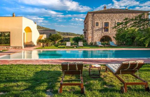 Cozy Home In San Michele Di Ganzari - Photo 9