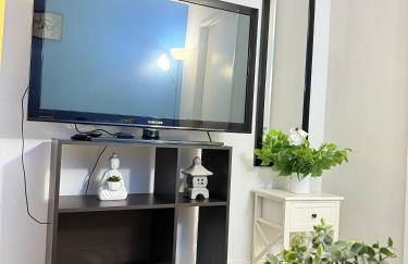 Hollywood Blvd Studio FREE DESIGNATED PARKING & WIFI - Foto 16