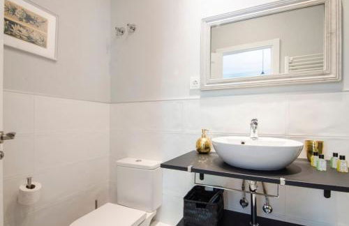 Stunning Stylish 4BD 3BTH - City Center-Atocha - Photo 36