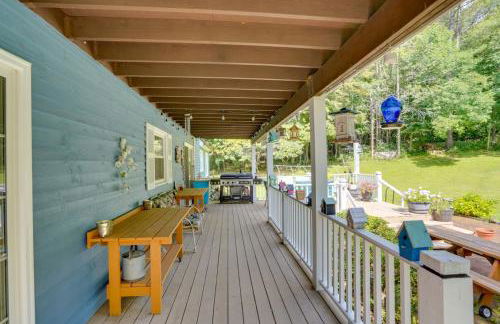 Cozy Pittsfield Gem with Deck, Gazebo and Fireplace - Foto 31