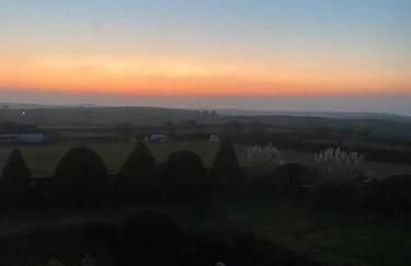 Beautiful family home, sea views, large garden - Foto 35