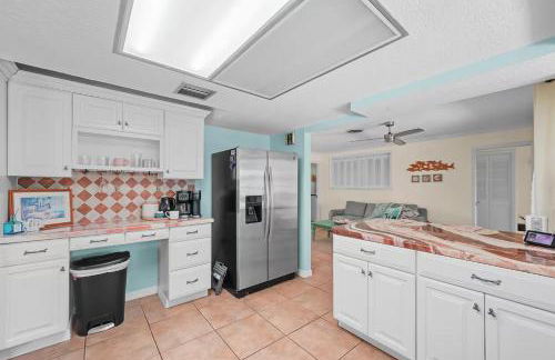 Golf Cart-Jacuzzi-Surfing Abode on Hutchinson Island - Foto 21