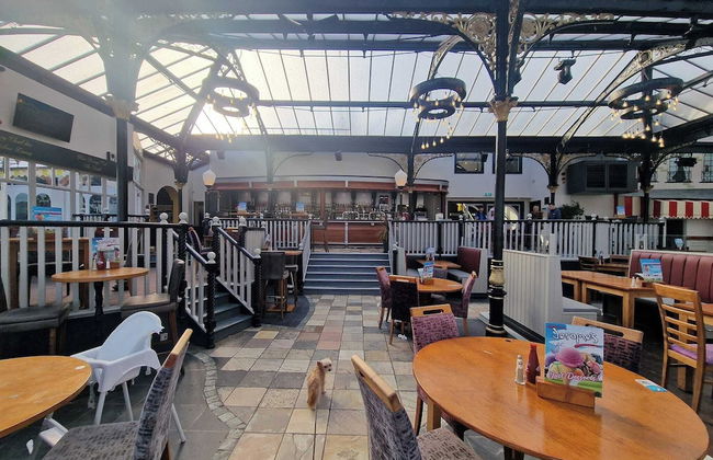 1 Bed Studio Sleeps 4 - Seaside, Dog Friendly - Photo 21