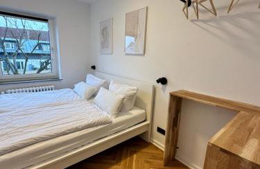Exklusives City Apartment - Balkon - 24h Check-in - Foto 23
