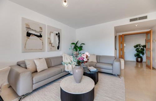 VACATION MARBELLA I The Sunrise Golden Mile Flat, Next to Convention Center, Recently Refurbished, Prime Location, 300m to the BEACH - Foto 25