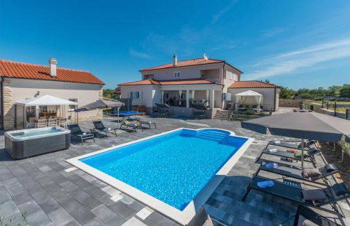 Amazing Home In Sukosan With Wifi - Foto 1