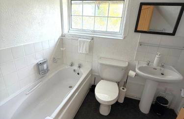 Beautiful Thatched Cottage with Outdoor Pool, Secure Garden, Dog & Family Friendly! Chichester Holiday Properties - Foto 22