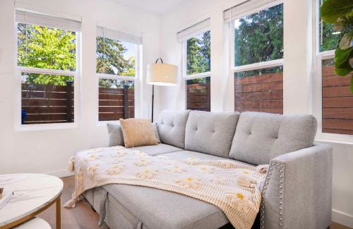 2025 Modern 2BR Home Near Sea-Tac & Boeing - Foto 10