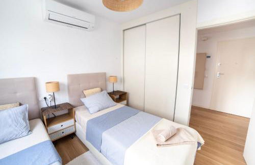 Gandia Playa Moderna - nuevo con piscina y parking, 2 banos, playa 300 m, grau 300 m - Photo 47