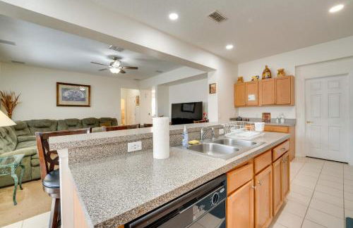 22 Mi to Disney Kissimmee Home with Pool and Hot Tub - Foto 8