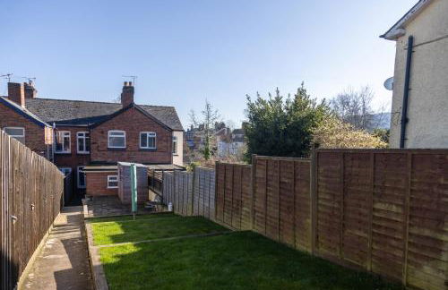 Vibrant 2 Bed, 2 Bath Home, Just Minutes to Town! - Foto 48