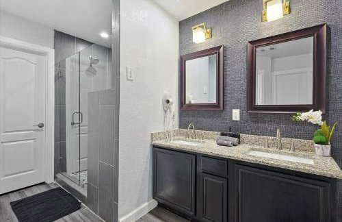 5BR Holiday Getaway in DeSoto with Pool, Hot Tub & Cinema - Foto 24