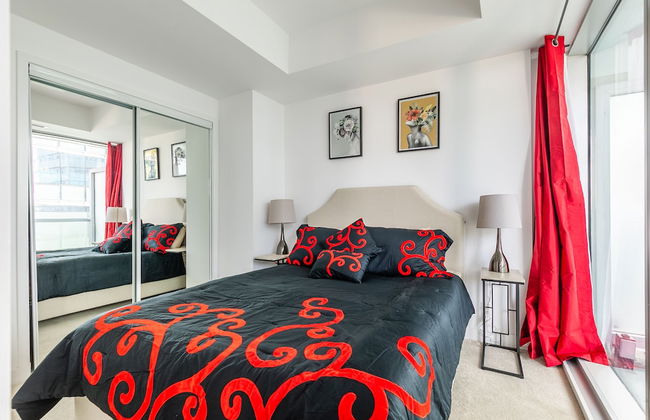 Maple Leaf Square - Photo 35